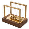 Newton Pendel Gold mit Holzfuß